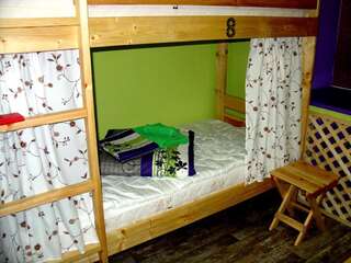 Хостелы Kip Town Hostel Grodno Гродно Спальное место на двухъярусной кровати в общем номере для мужчин и женщин-5